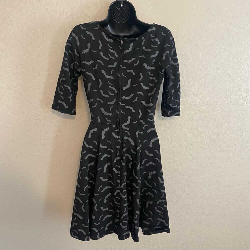 Unique Vintage Stephanie Bat Dress Fit and Flare Womens Sz Medium Goth Halloween - Picture 4 of 5